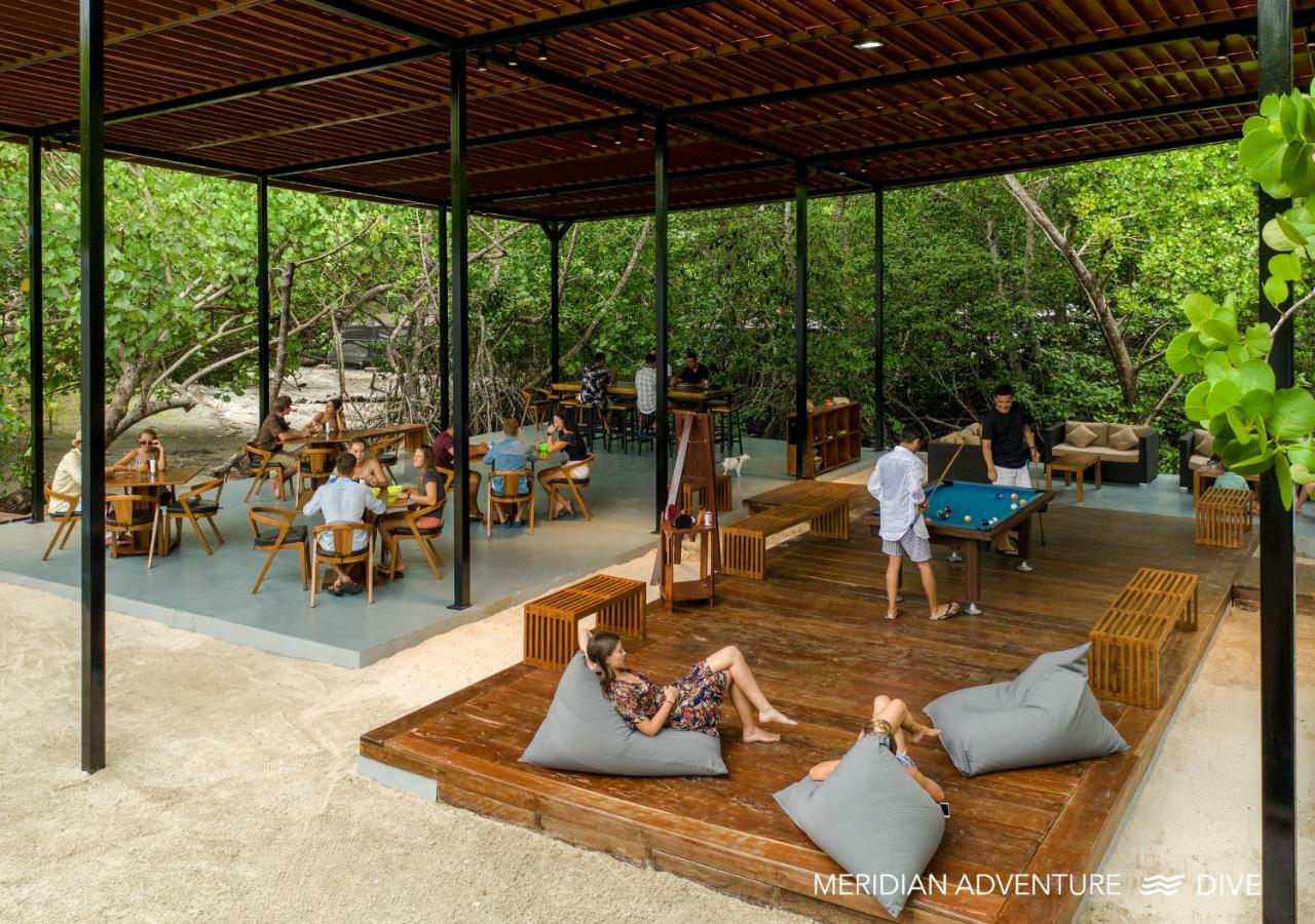 Meridian Adventure Marina Club & Resort Waisai Екстериор снимка